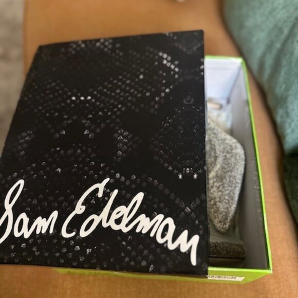 Sam Edelman Olsen Gold Stretch Bootie - 8 - Picture 6 of 7